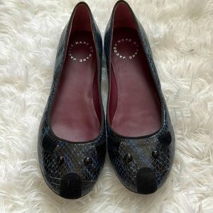 Marc jacobs leather mouse flats in black/blue snake print - size 6